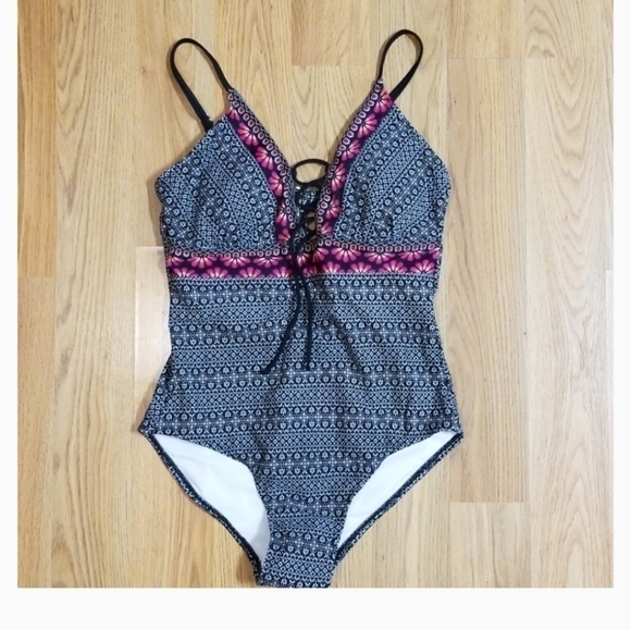 KONA Sol Swimsuit One Piece Black Lace Up Size Medium - Picture 2 of 7
